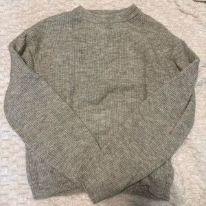 H&M Beige Ribbed Crewneck Sweater